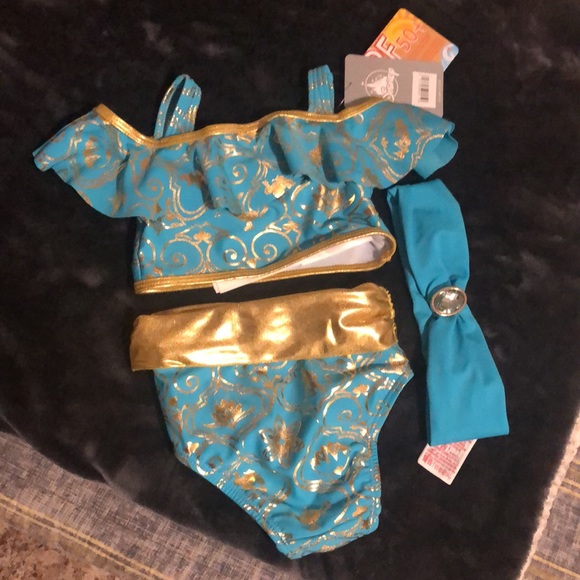 “Swimsuit 2-piece - Picture 3 of 3